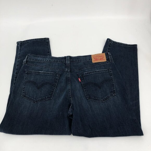 Levi's Blue Boyfriend Jeans | Mid-Rise, Cotton, Made In Sri Lanka - Picture 5 of 6